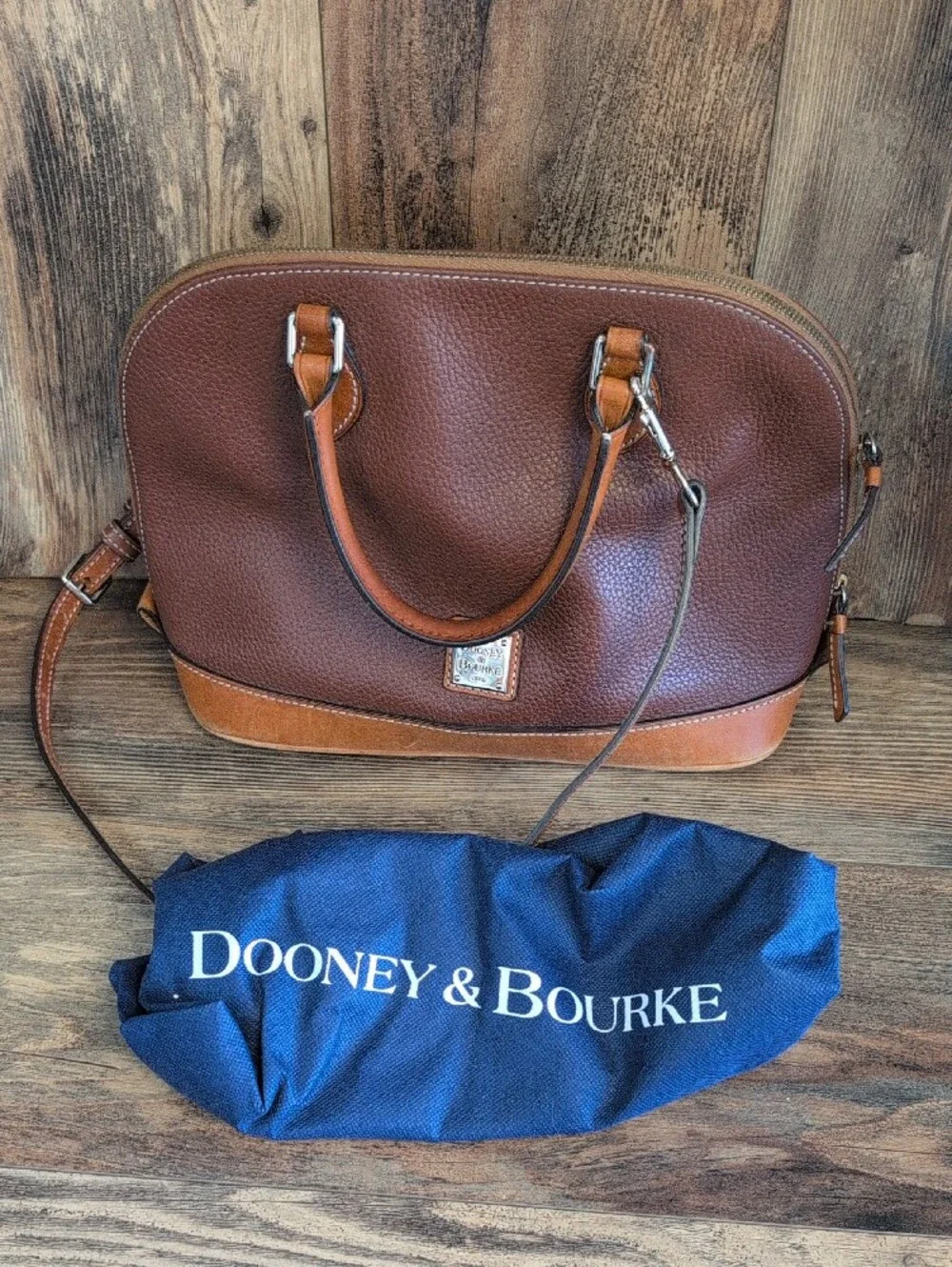 Dooney & Bourke Zip Zip Pebbled Grain Leather Dome Satchel w/Dustbag   868A